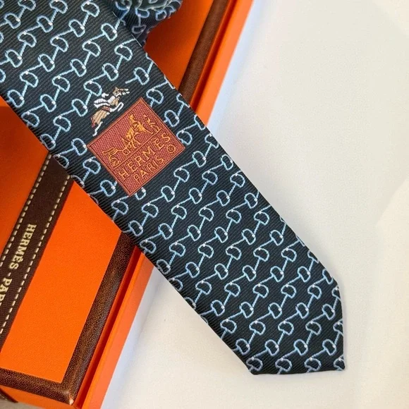 Navy Geometric Silk Tie by